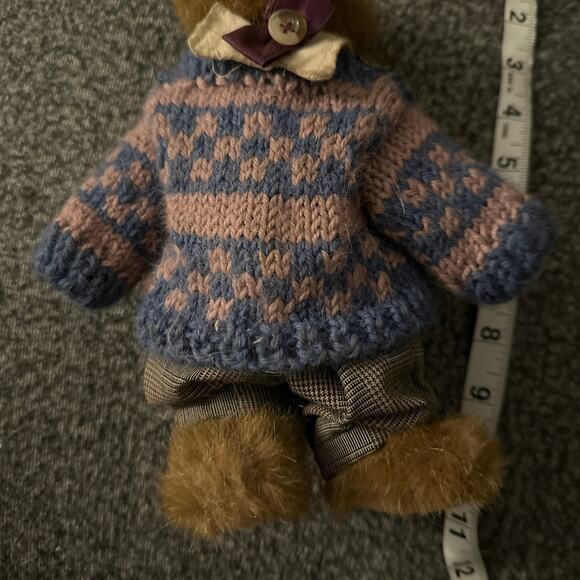 Boyd’s Plush 9” Teddy Bear - Picture 3 of 5